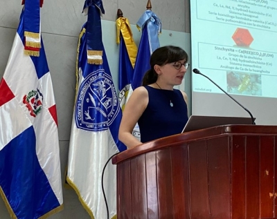 Conferencia Magistral: “Tierras raras y otros metales críticos en las bauxitas kársticas de la República Dominicana”
